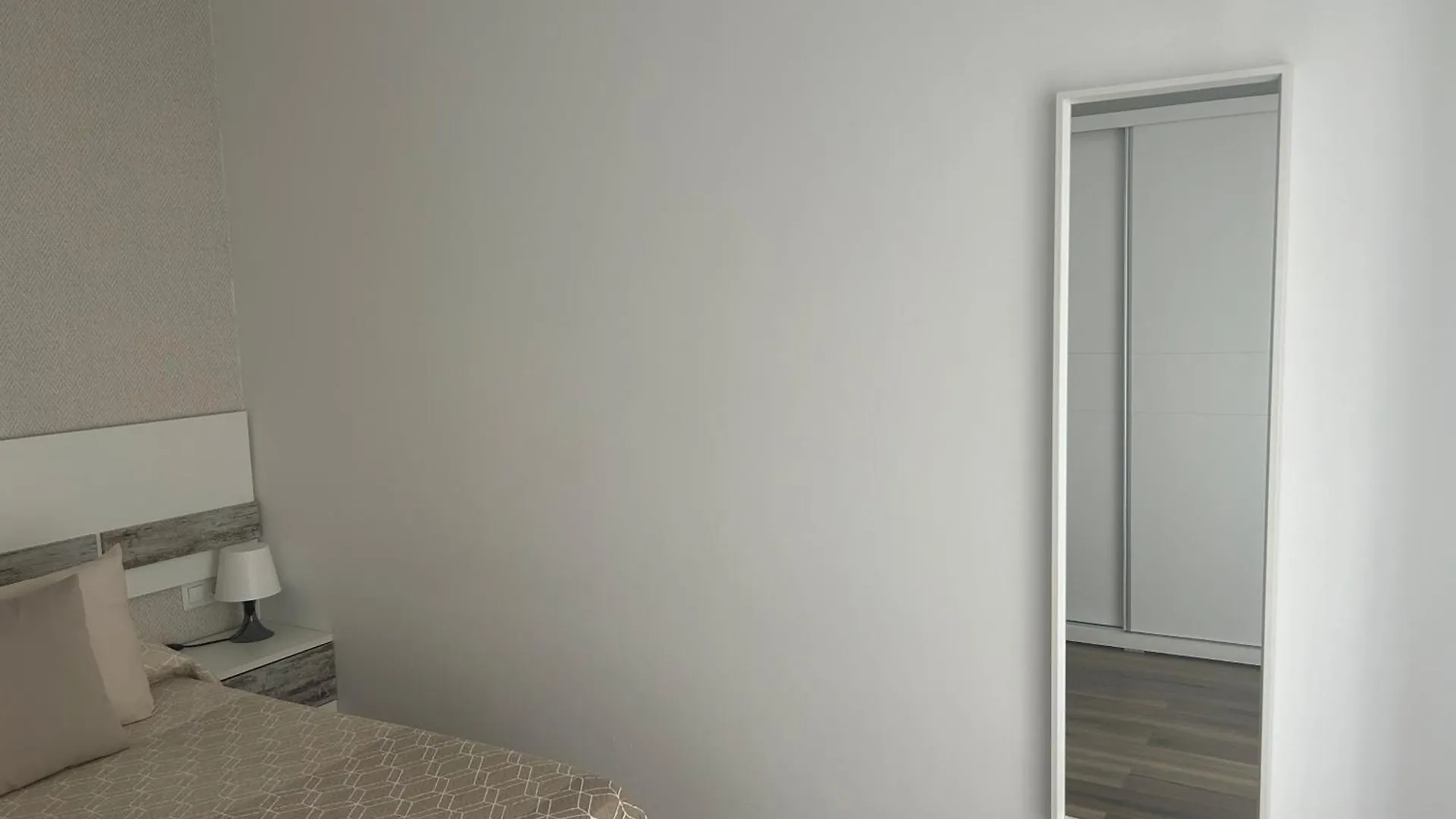 Apartamento Plaza Aurora, Casa en el Centro Histórico Málaga 0*,