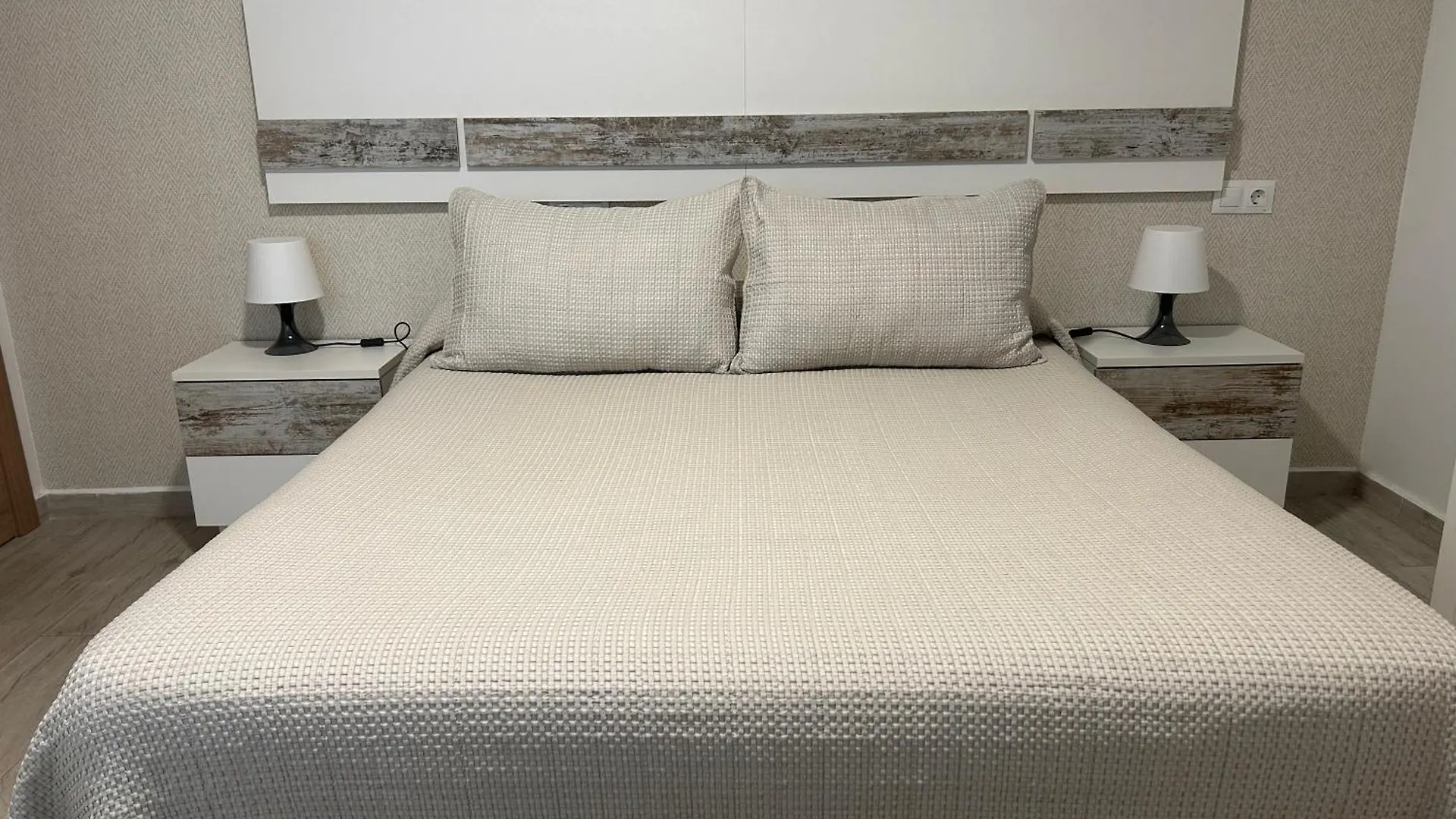 Apartamento Plaza Aurora, Casa en el Centro Histórico Málaga