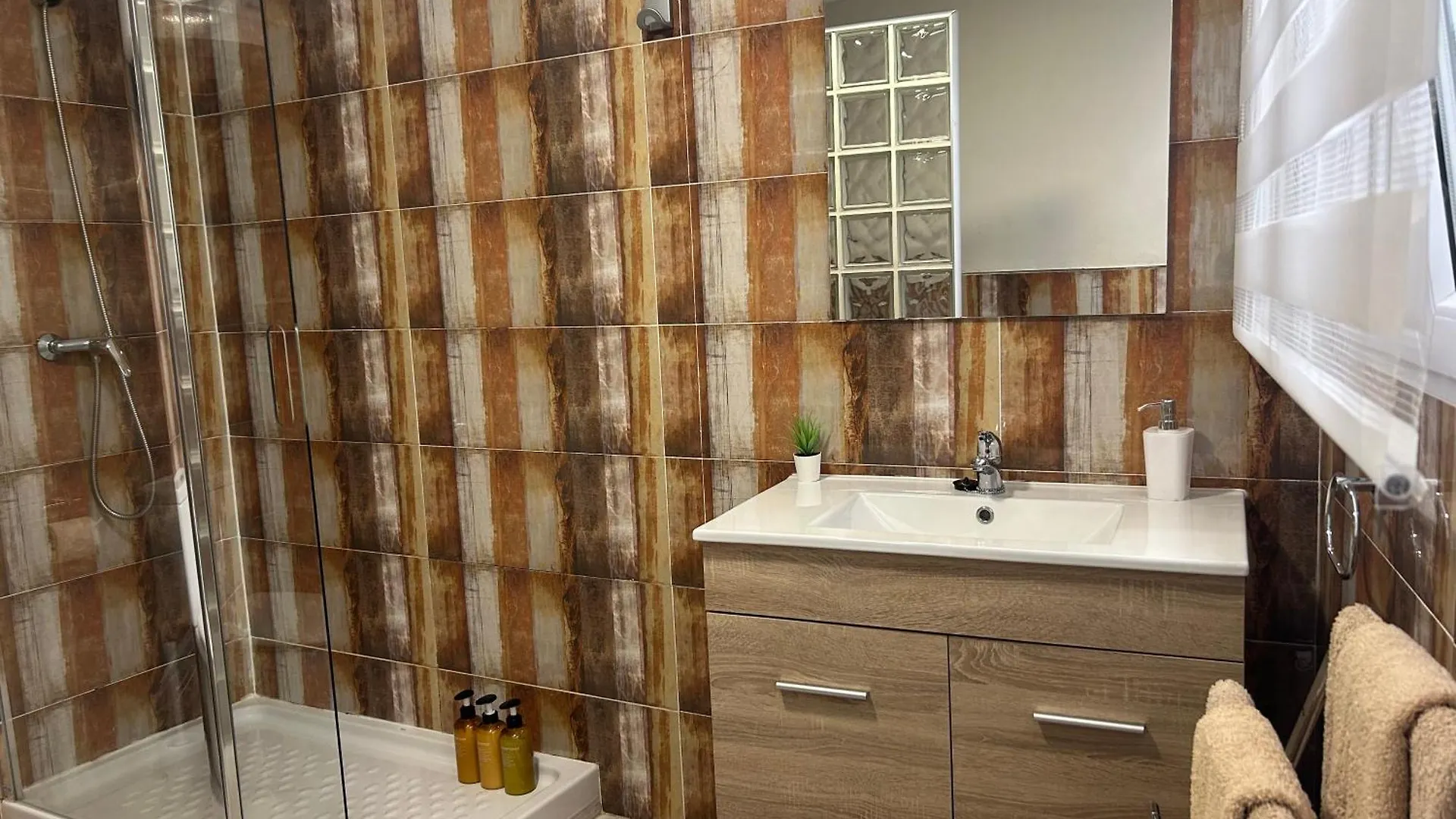 Apartamento Plaza Aurora, Casa en el Centro Histórico Málaga